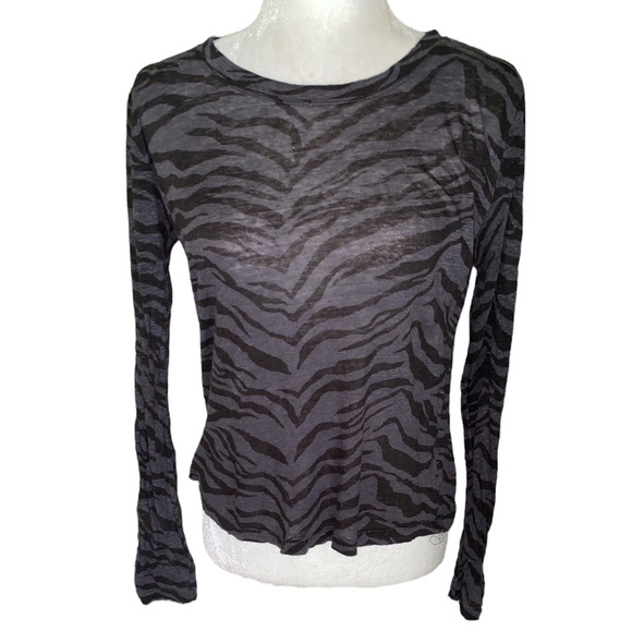 Rails Sully Gray & Black Tiger Striped Print Long Sleeve Tee - XS - Picture 11 of 11